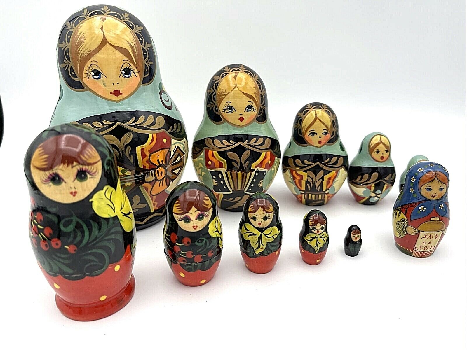 Set Of Russian Made Wooden Nesting Dolls Stacking Matryoshka Figurines, Signed