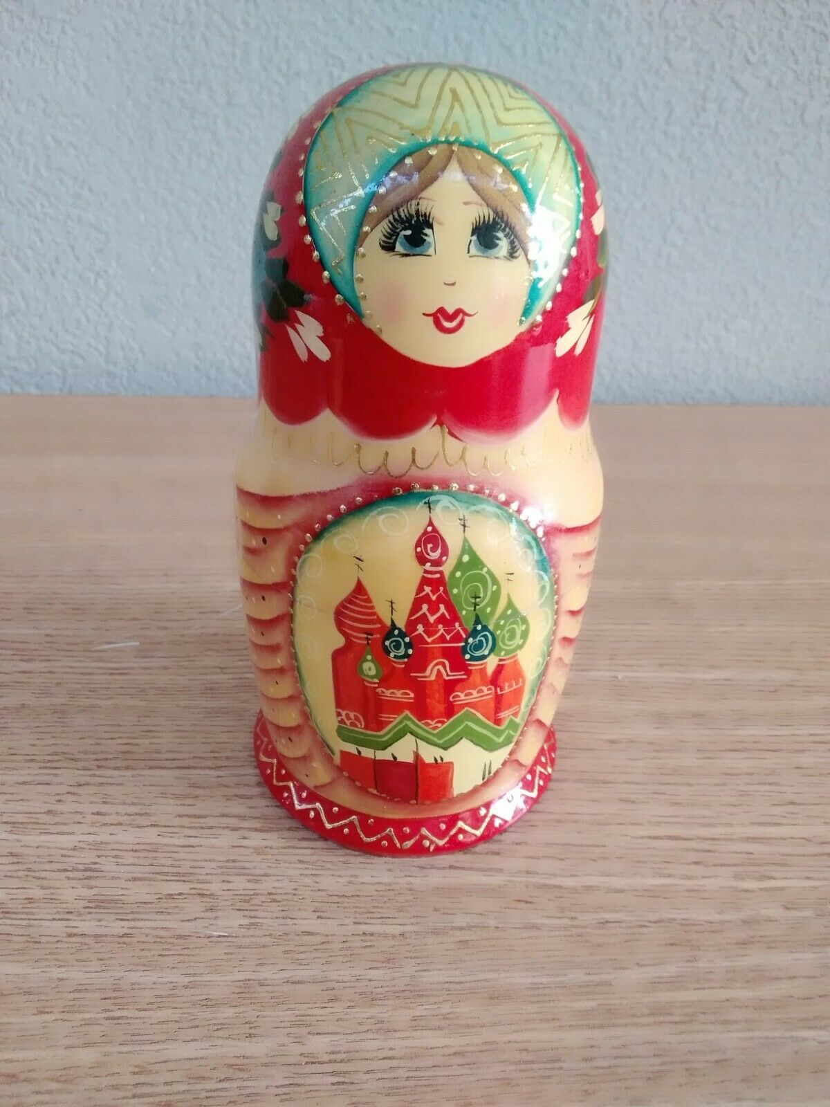 Nesting Dolls Red Painted Wooden 5 Pieces