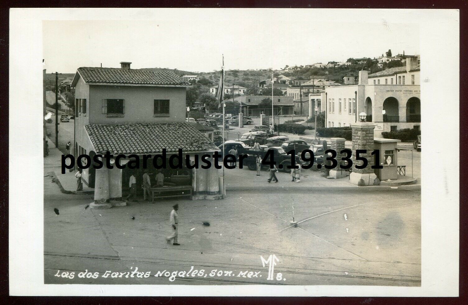 3351 - Mexico Nogales 1940s Las Dos Garitas. Old Cars. Real Photo Postcard
